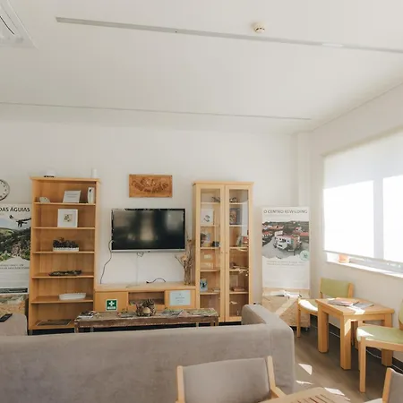 Деревянный коттедж Centro Rewilding