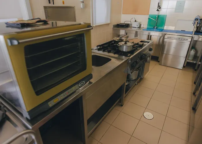 אכסניה Centro Rewilding Vale de Madeira